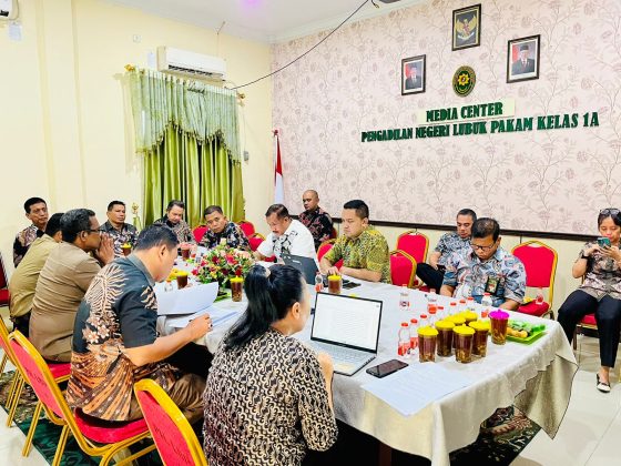 RAPAT KERJA PIMPINAN DAN HAKIM PENGADILAN NEGERI LUBUK PAKAM BULAN AGUSTUS TAHUN 2024